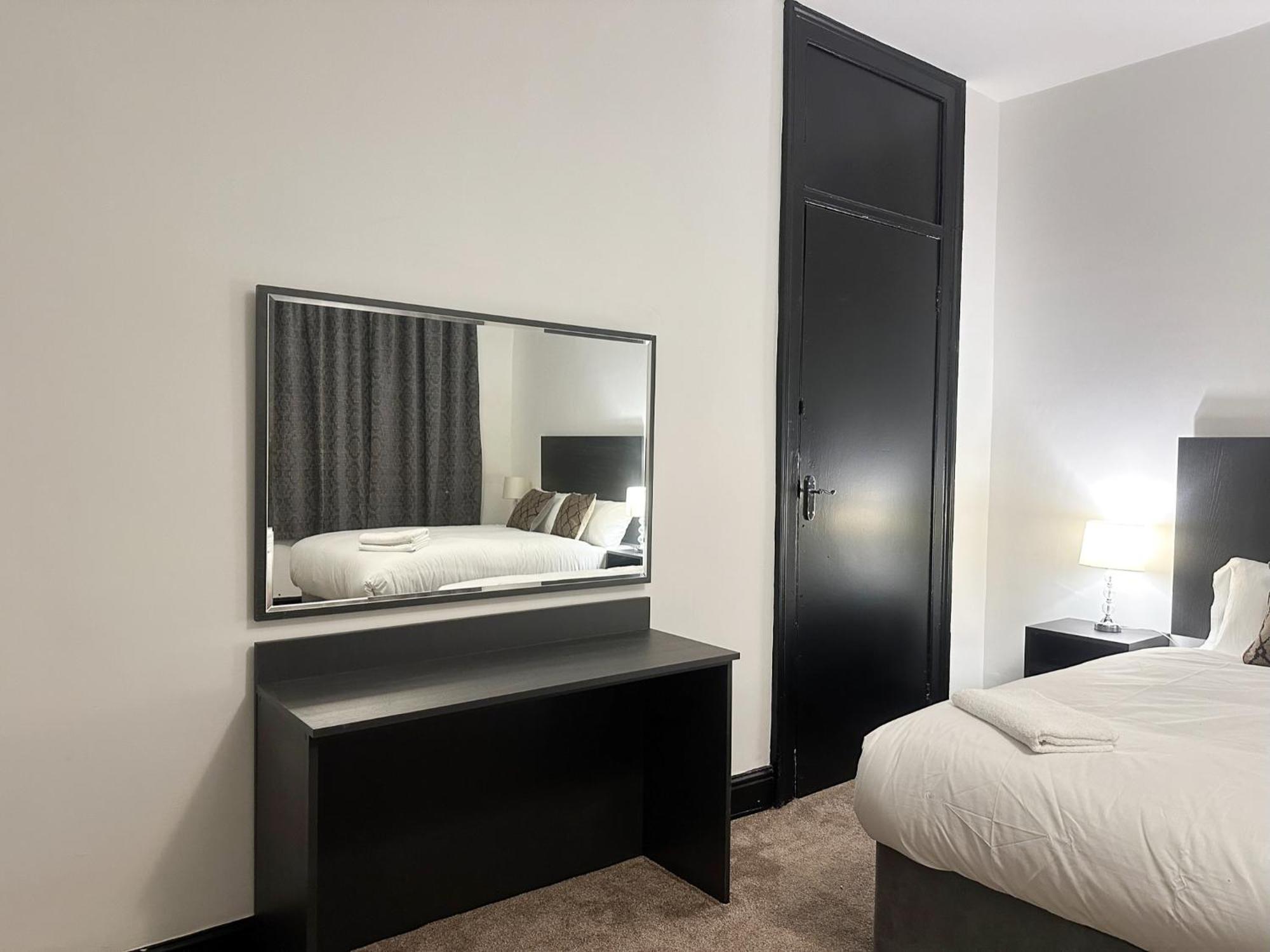Mulberry Aparthotel Newcastle Gateshead Rum bild
